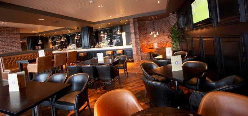 Village Hotel Manchester Hyde Buitenkant foto